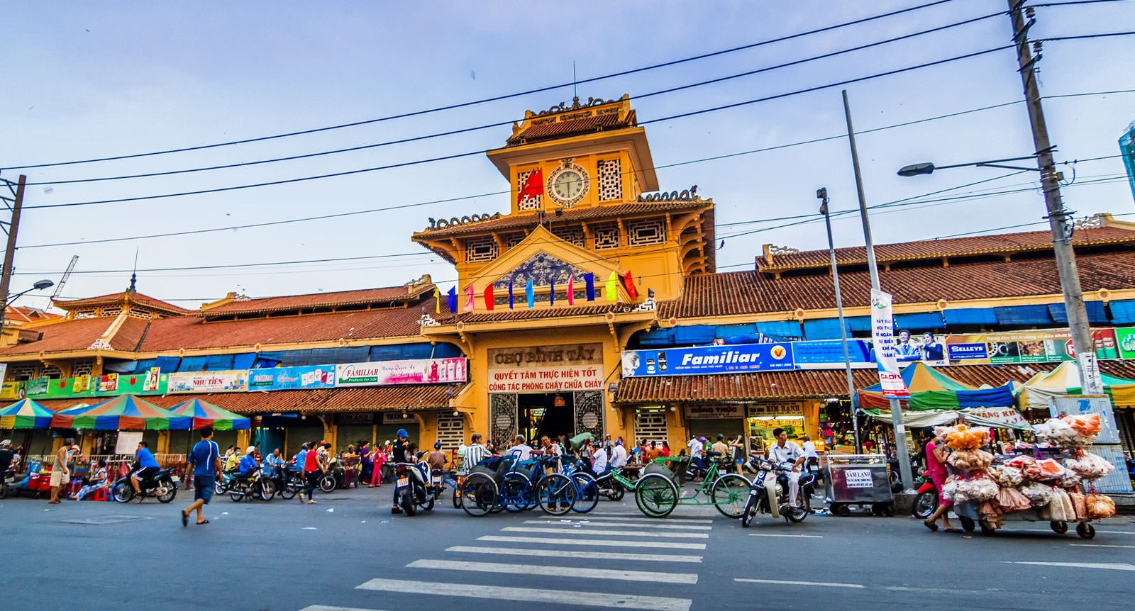 Binh Tay or Chinatown market